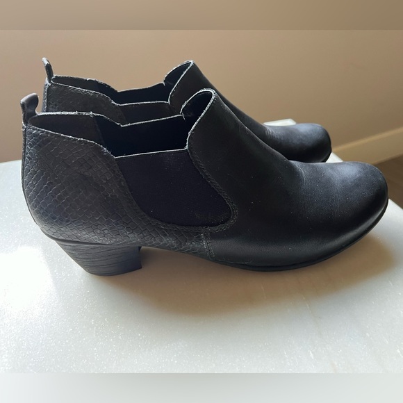 Remonte:  black leather low cut booties size 38 - Picture 3 of 16
